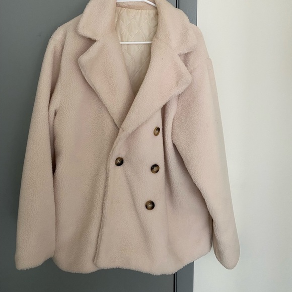 Fuzzy Coat - Picture 5 of 5